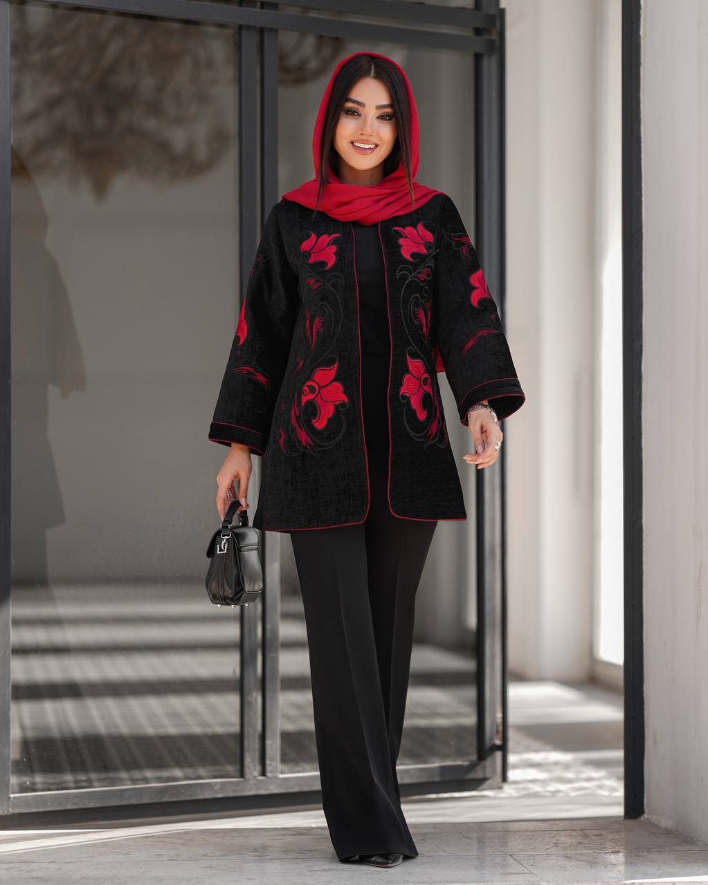 مانتو گلدوزی یلدا